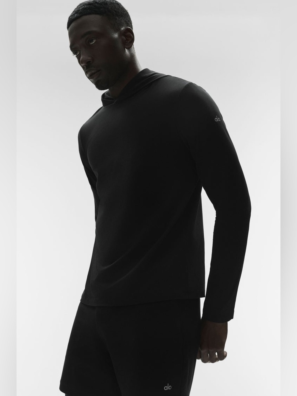 ALO Yoga Men’s Black Long-Sleeve Hoodie Tee